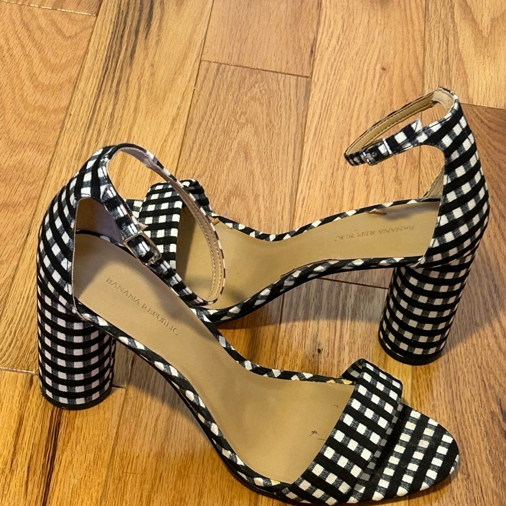 Banana Republic Black and White Checkered Heels